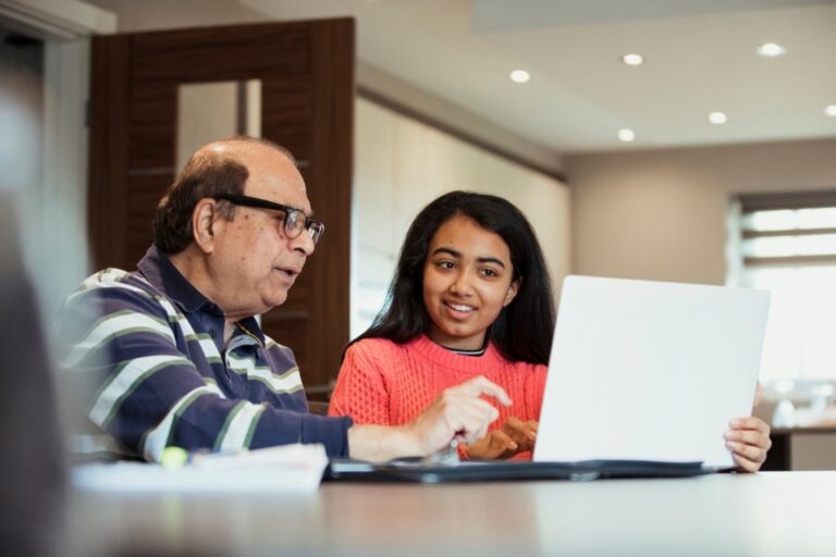 Personalized Tech Help for Seniors, Every Step of the Way